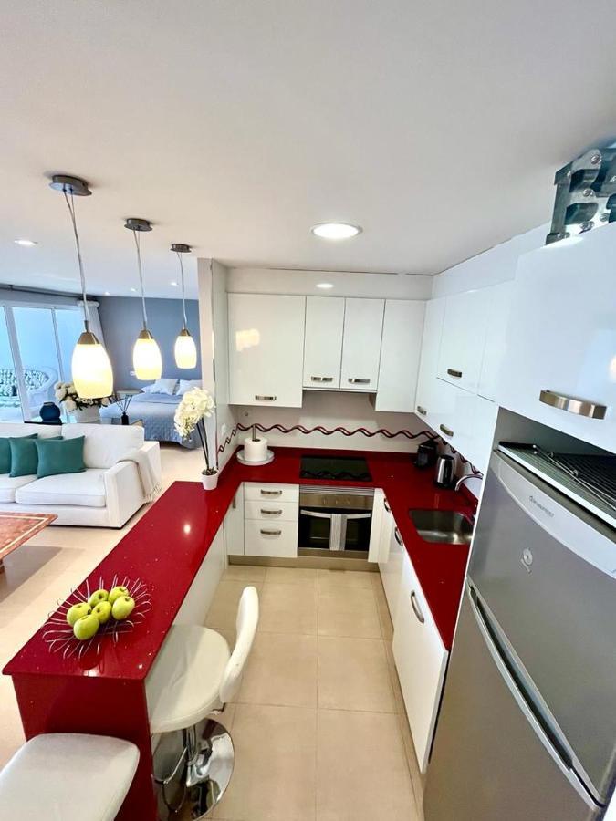 Dali Poniente Apartment Бенидорм Екстериор снимка